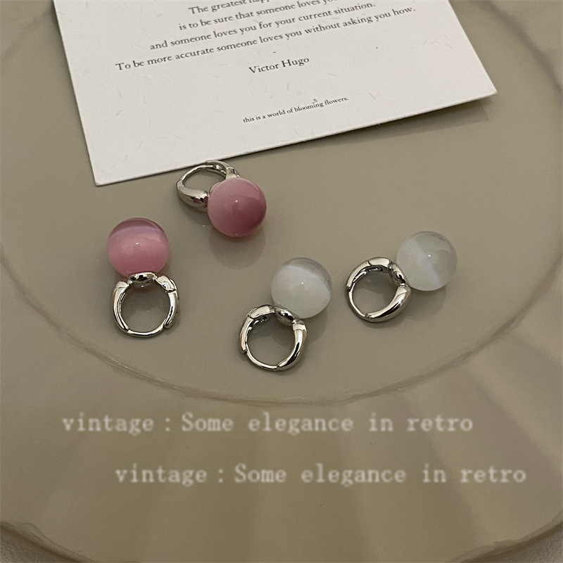 Cat's Eye Stone Earrings Earrings Ins Style High-end Sense Exquisite Sweet All-match Cute Niche Mori Style Retro Trendy Earrings