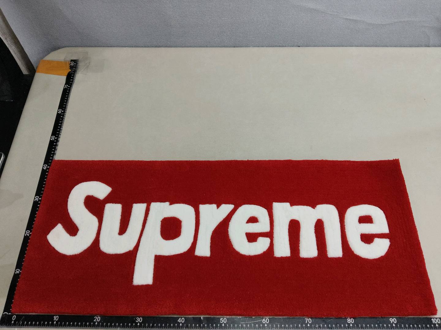 Fashion Brand Supreme Handmade Acrylic Carpet Tufting Tufted Bedroom Bedside Blanket Thickeneded No-Wash Ready Stock QC