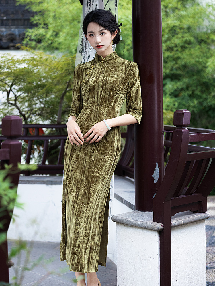 Long Sleeve Improved Plain Elegant Cheongsam 2024 Autumn Vintage Republic of China Style Elegant Velvet Printing Elegant dress