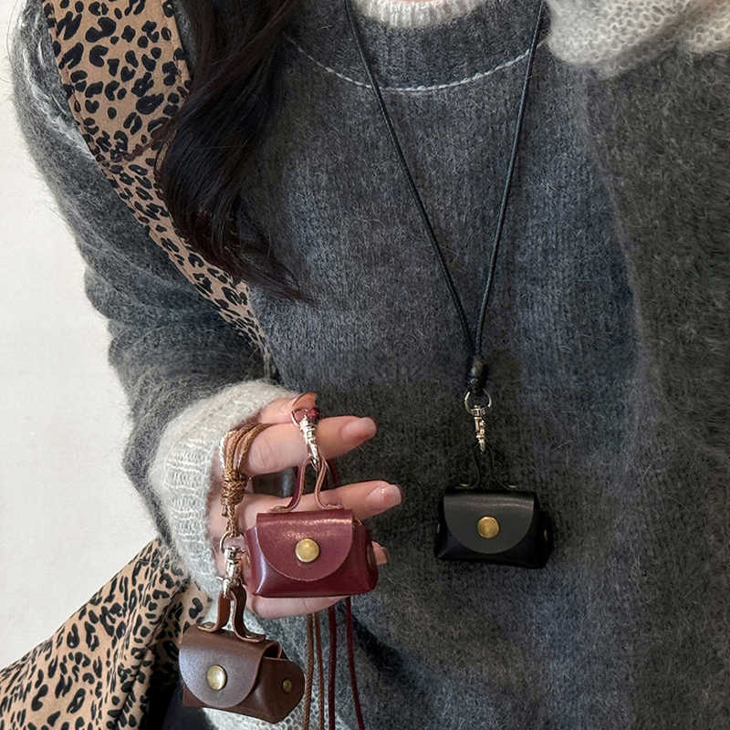 Vintage Leather Coin Purse Bag Neck Necklace Small Long Woolen Chain Headset Protective Case High-end Necklace for Women