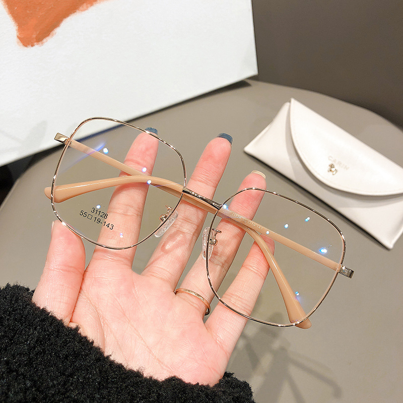 Best-Selling Xiaohongshu Model Can Be Equipped with Myopia Anti-Blue Light Square Large Frame Plate Leg Glasses Frame for Women 31128 Wholesale