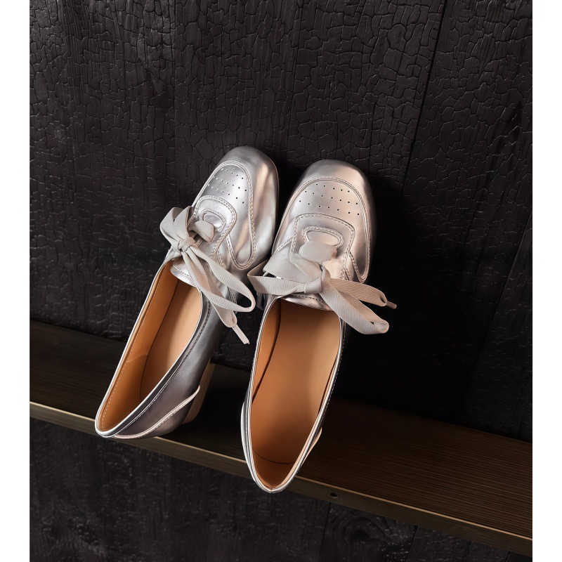 Sheepskin Version~ Casual Retro Shallow-Mouthed Flat Shoes for Women, Lace-Up Ballet Trainers, Lazy Sneakers, Small Leather Shoes