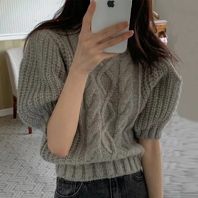2026 Korean Version Spring and Autumn Retro Puff Sleeve Sweater Women's Pure Desire Short Design Niche Cable Knit Top