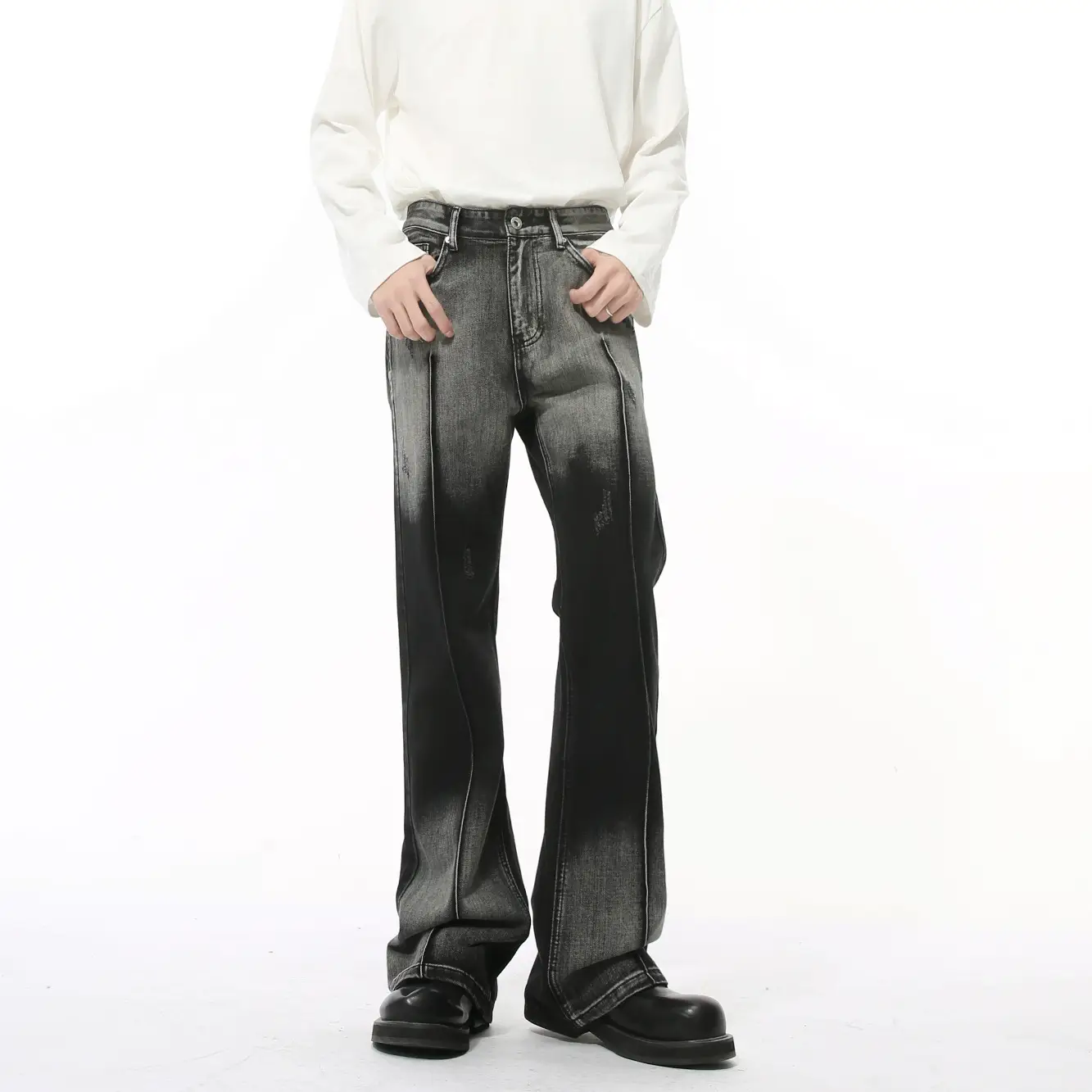 MTLCLOTHES男装|冬款新品 美式水洗黑白渐变微喇叭复古廓形牛仔裤