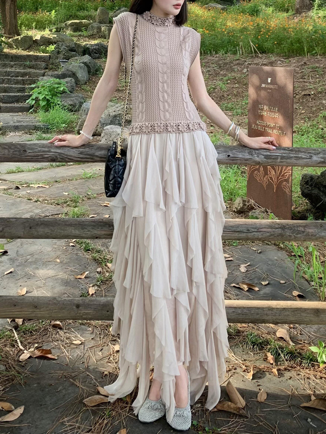Nt26 New Model Knitted Crochet Floral Patchwork Chiffon Ruffle Sleeveless Patchwork Dress Slim Fit Flared Skirt