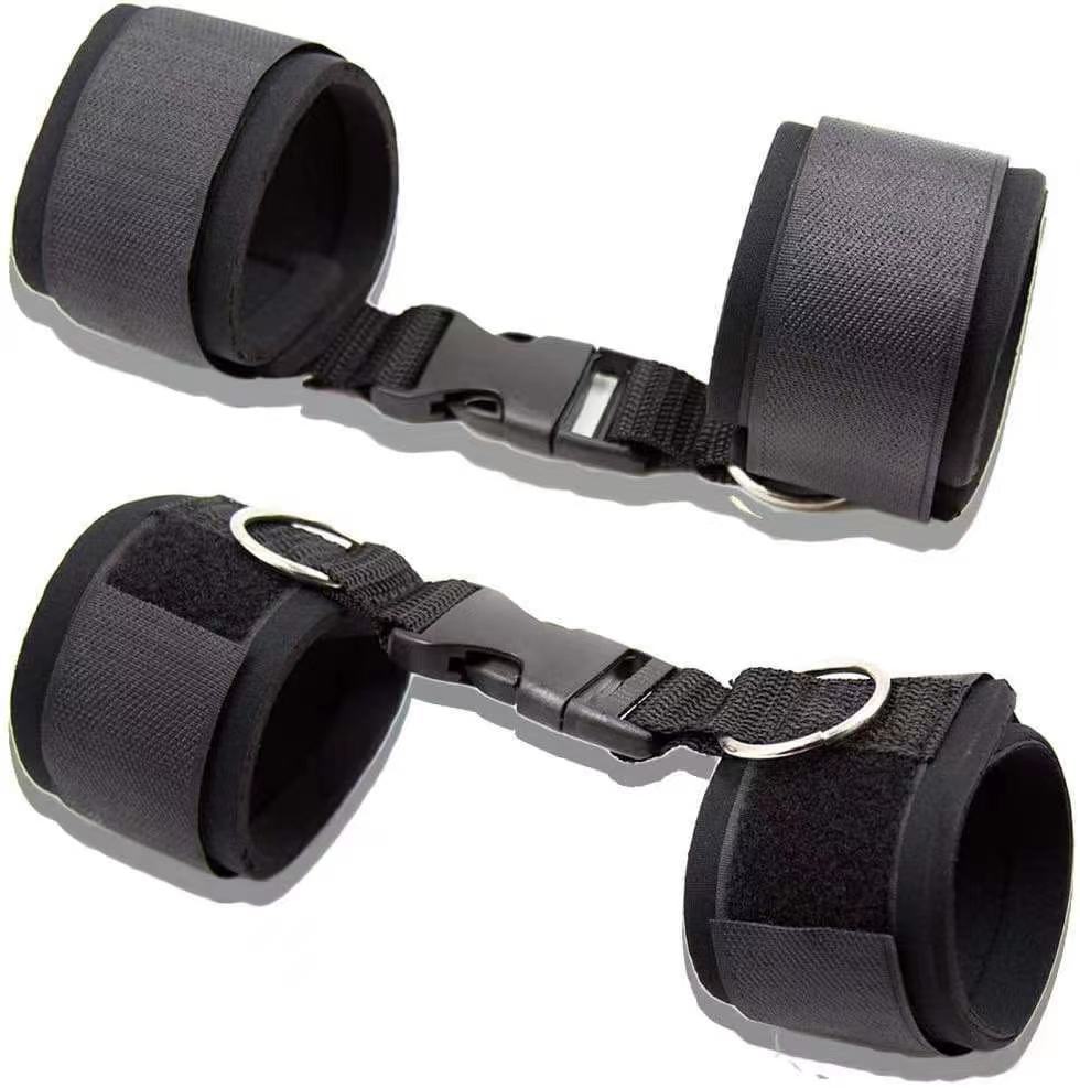 Adult SM supplies tied hands tied feet sponge Buckle tied handcuffs couple sex toys wholesale