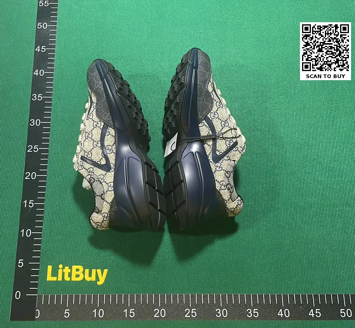 Gucci GG Supreme Sneakers