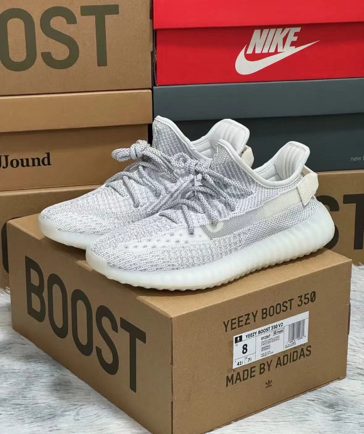 Yeezy Boost 350 V2