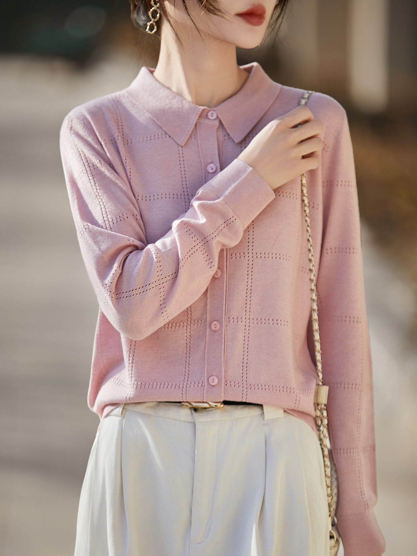 New Style Hollow-Out Fine-Spun Wool Shirt with Dark Checkered Pattern, Versatile and Stylish for Socialites, Spring and Autumn Solid Color Thin Knit Cardigan