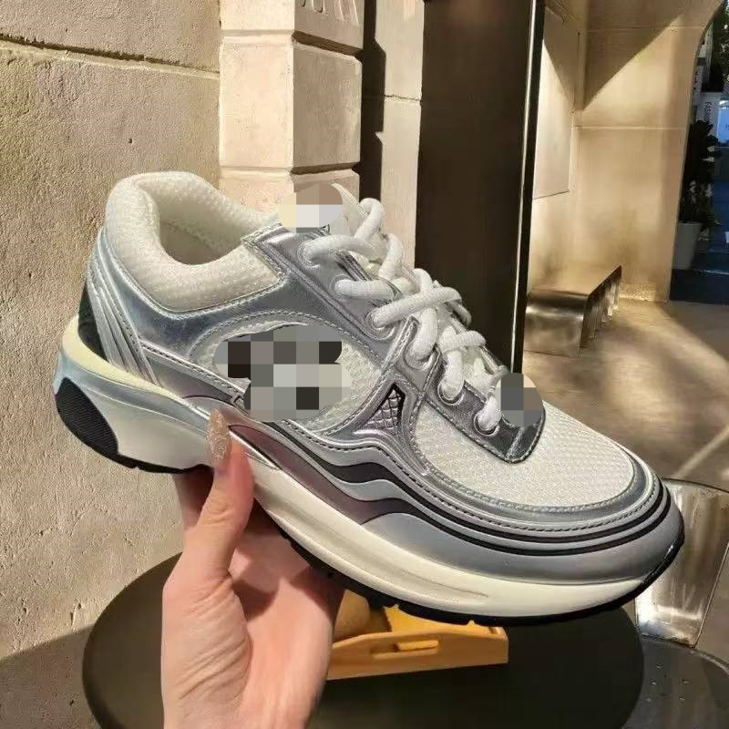 36-47 Large Size High-End Original Chanel-Style Sneakers for Men and Women, Couple's Sports Shoes for Cross-Border Trade in Europe and America Foto QC de 1688 na Qualit.ly