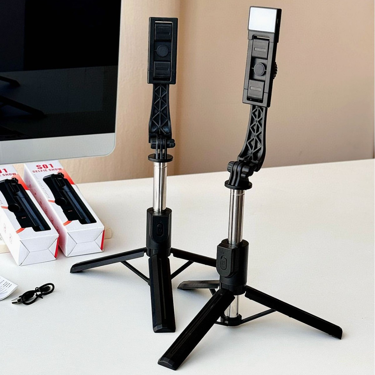 Selfie Stick, Mobile Phone Holder, Anti-Shake, Portable, All-In-One, Bluetooth Remote Control, Fill Light, Mobile Phone Live Broadcast, Retractable Stand