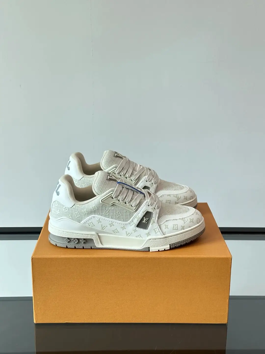 Trainer Whatsapp+86 13003852346