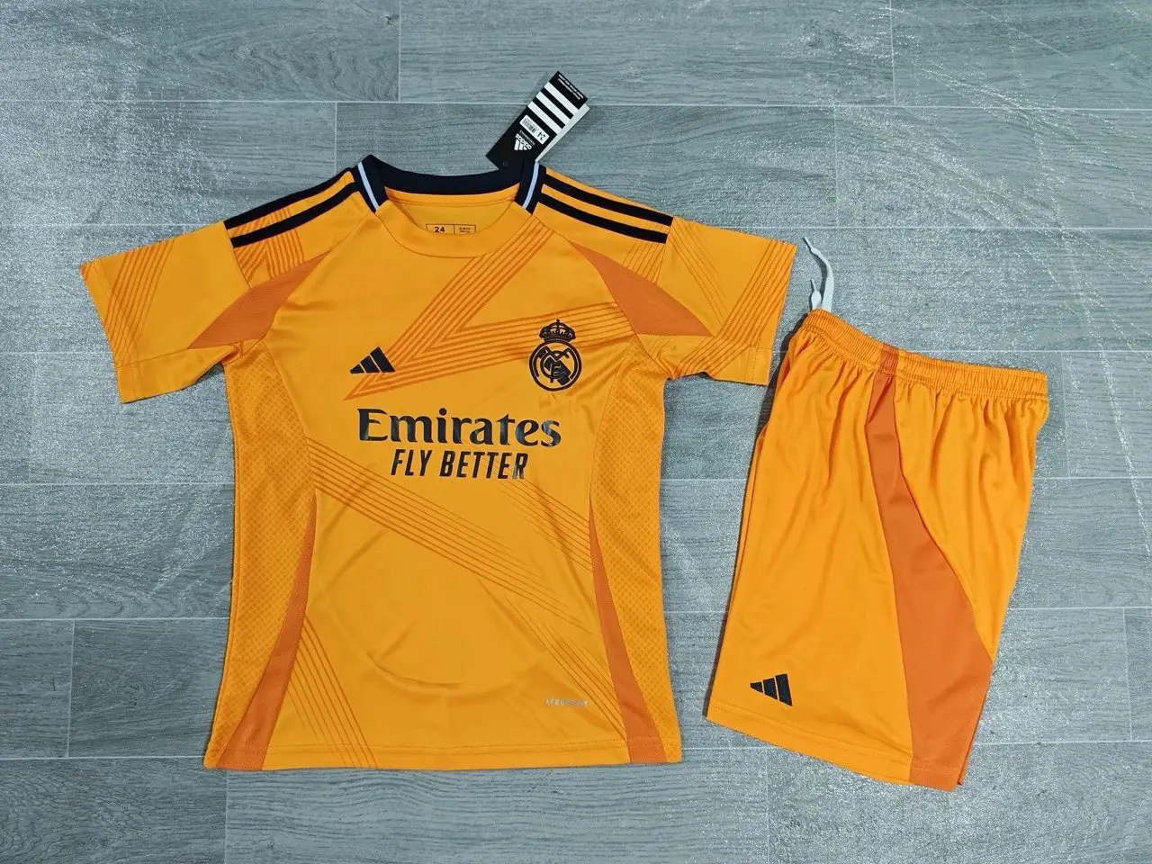 Real Madrid jersey, please note the number when printing the jersey number