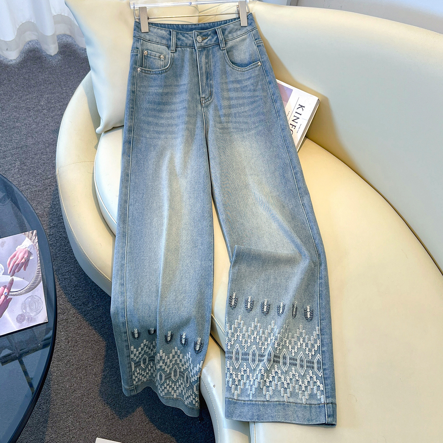 New Chinese-Style Embroidered Wide-Leg Jeans for Women, 2026 Summer New High-Waisted Drapey Lace Slimming Straight Pants