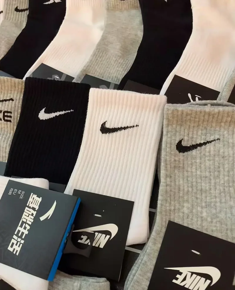 NIKE Socks