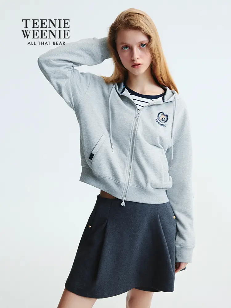 Teenieweenie Bear Women's Sweatshirt 2025 Autum New arrival Fashionable Sleeve Pinch Design Hooded Outwear
