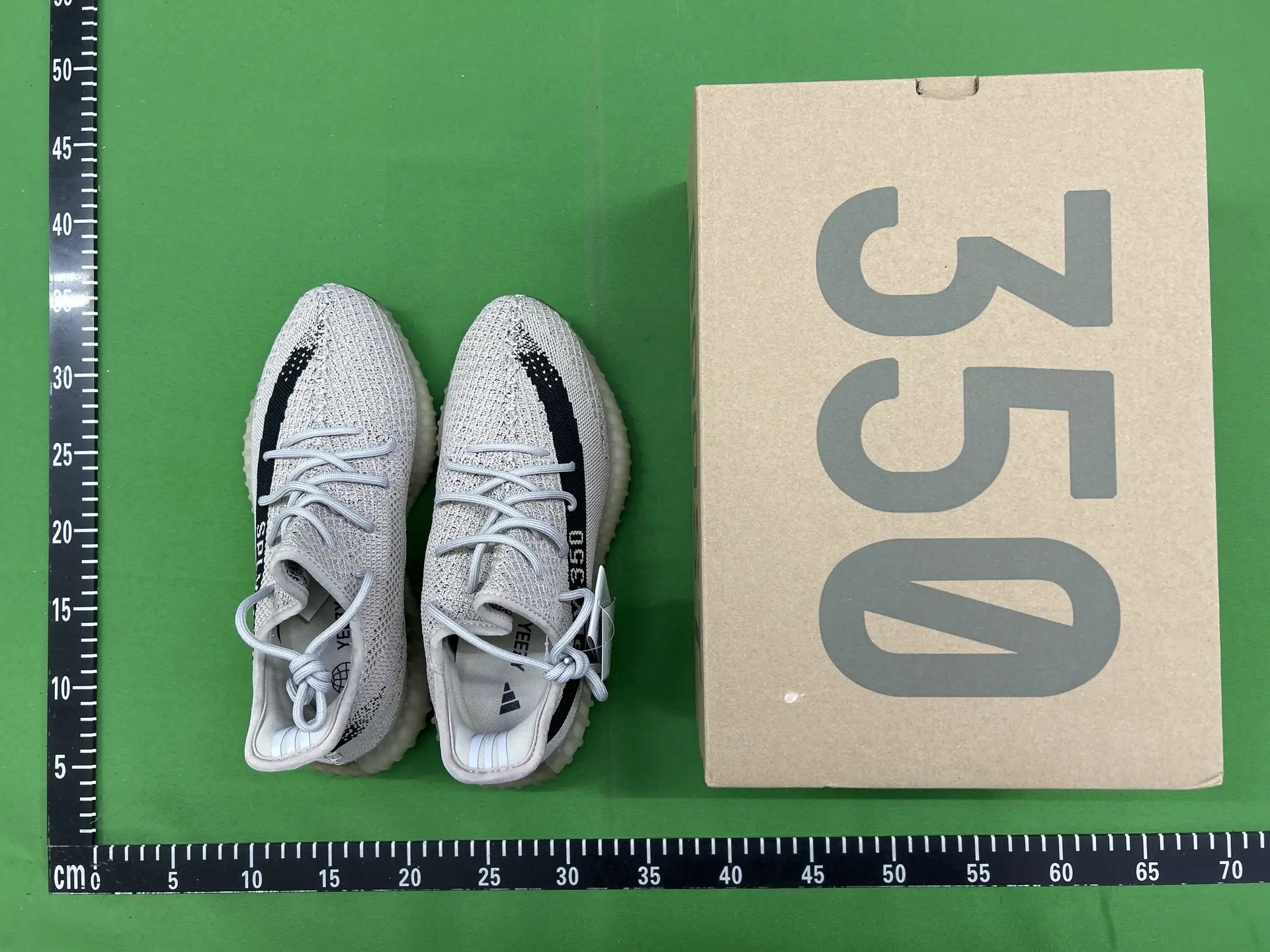 Adidas Yeezy Boost 350 V2 Light