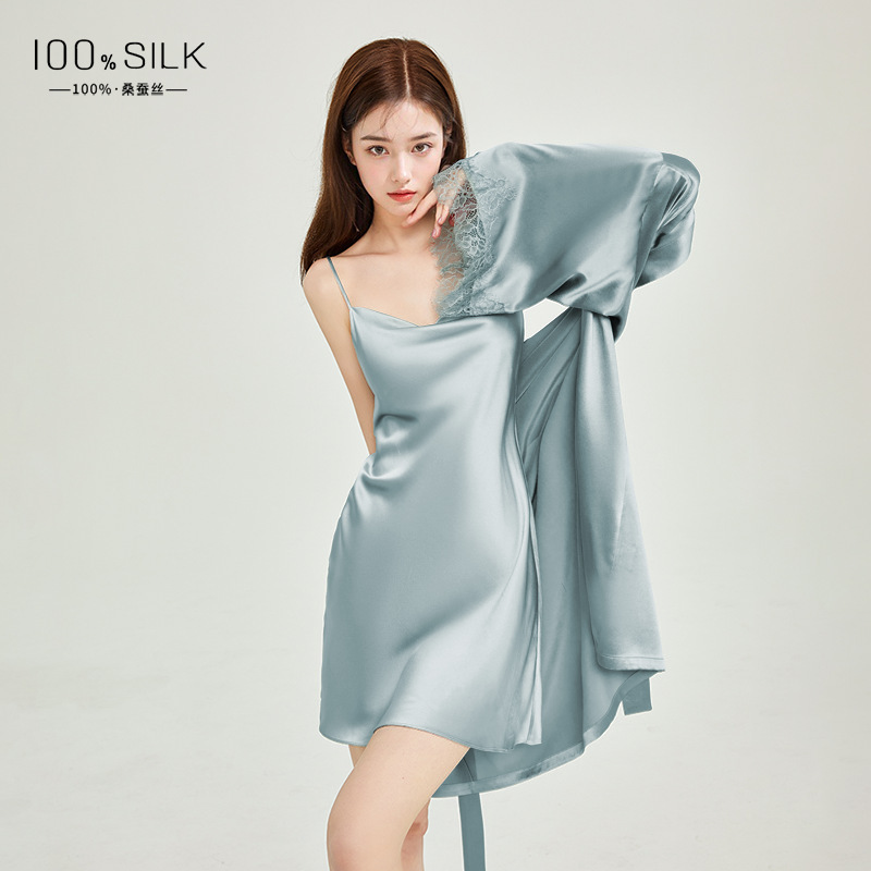 Spring and Summer New Silk Nightgown for Women, High-End 100% Mulberry Silk, Sexy Style Bathrobe, High-End Home Wear, Dressing Gown