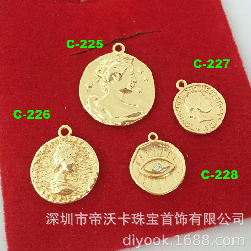 Color-preserving copper-plated 14K gold round vintage relief touching like Devil's Eye Coin gold coin pendant small pendant