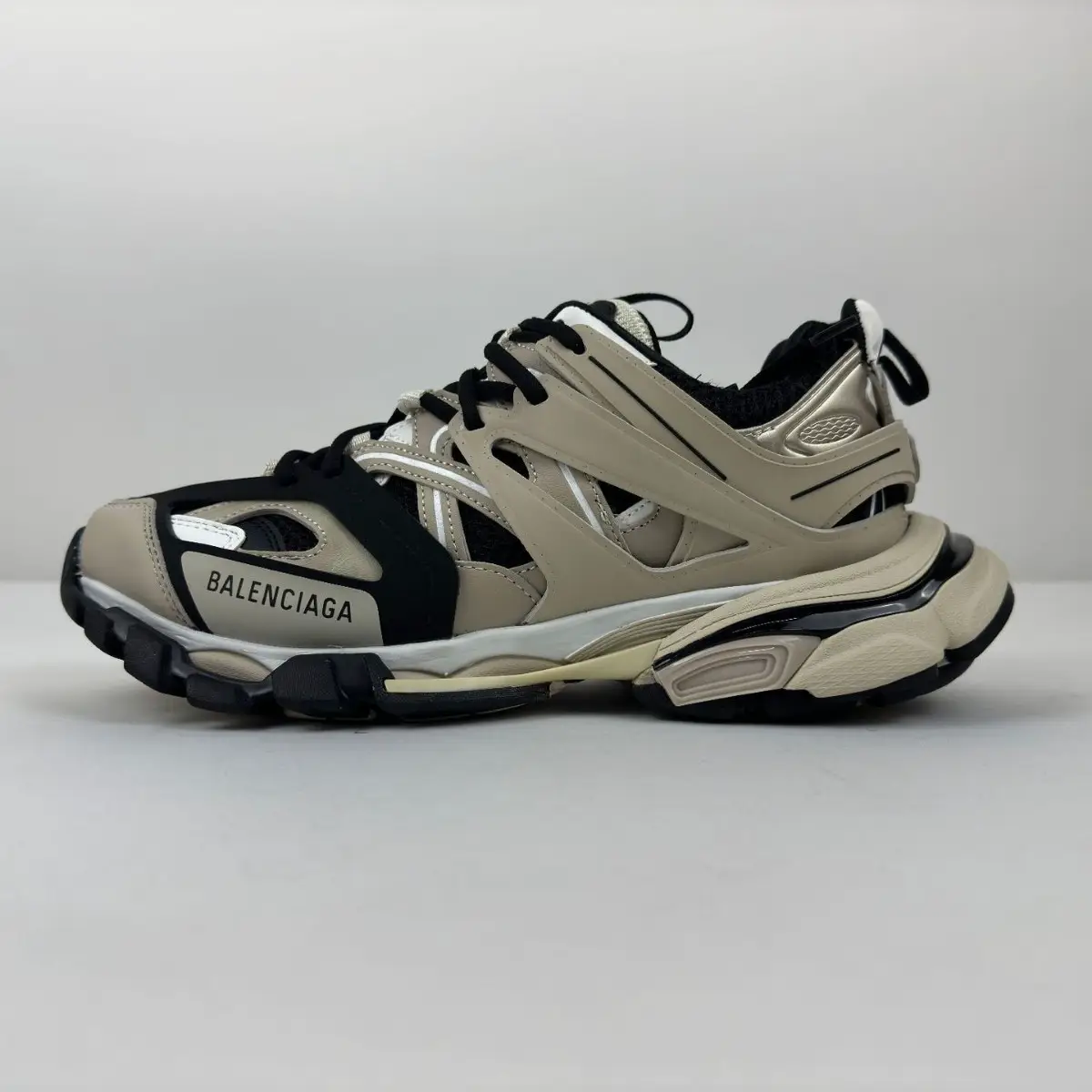 Correct High-End Version Vg Paris 3Rd Generation Track Shoes for Men and Women, New Thick-Soled Casual Sports Shoes, Dad Shoes