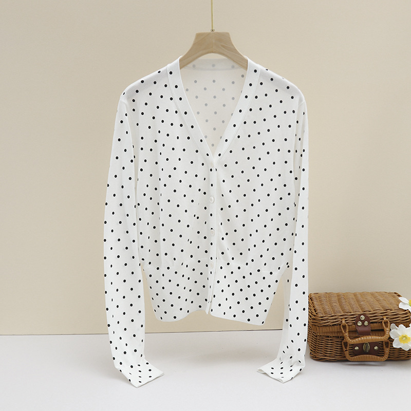 Unique and Chic Black V-neck Single-breasted Knitted Cardigan Women's 2025 Spring Fashionable Tight Waist Slimming Polka Dot Coat