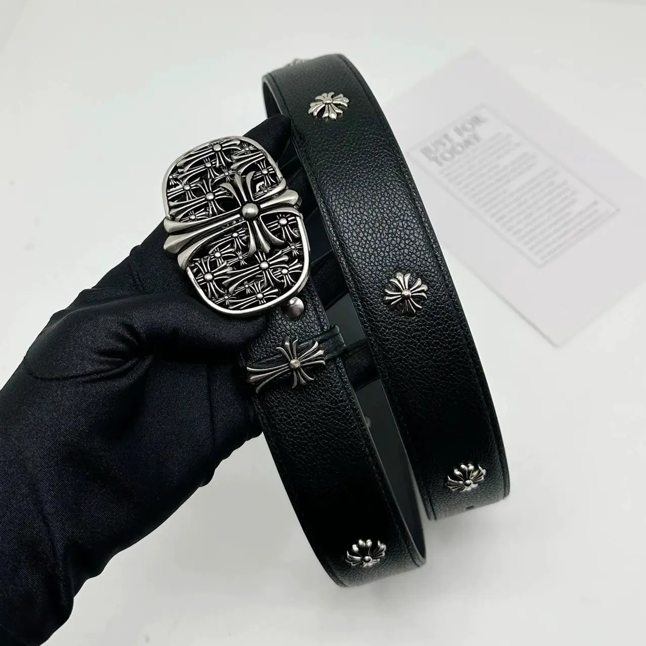 Belt punch