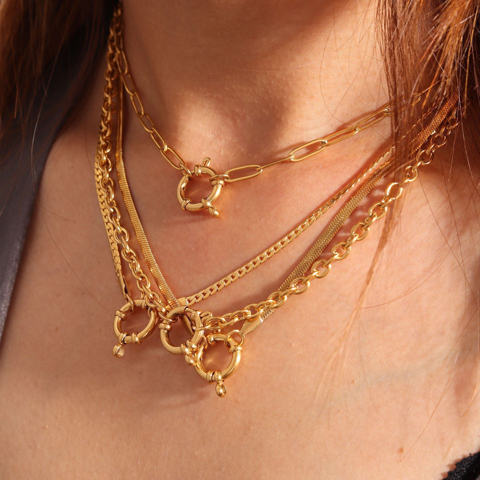 European and American stainless steel blade chain clip chain NK chain O-shaped spring buckle pendant necklace women's simple titanium steel necklace