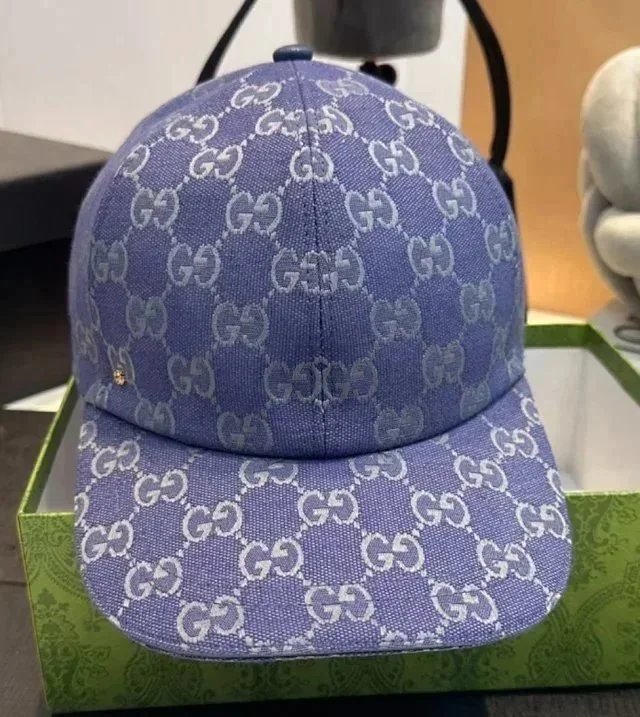 G帽子紫色