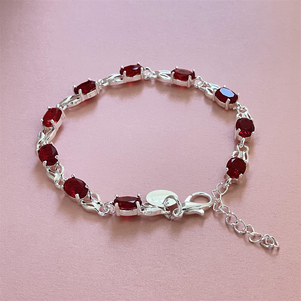 Foreign trade jewelry silver-plated red stone bracelet trembles small red book online red popular bracelet in stock wholesale