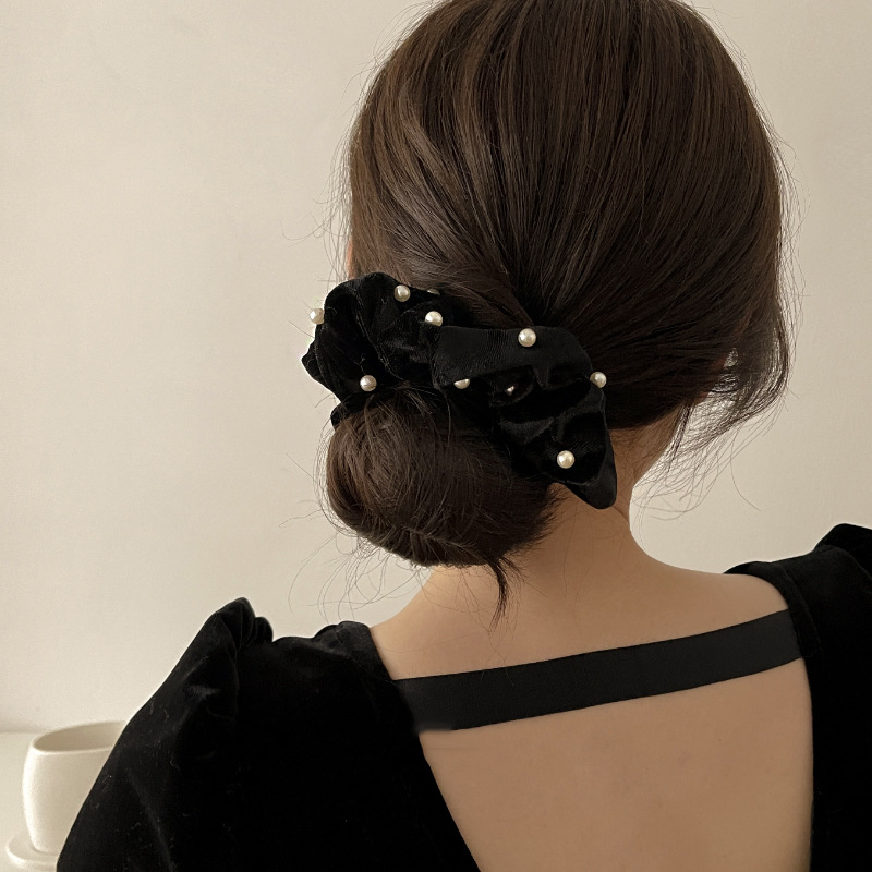 Classical French Style 2022 Autumn and Winter Black Korean Velvet Pearl High-grade All-match Large Bowel Hair Ring Headwear Hair Accessories
