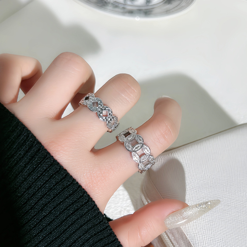 Explosive Simple National Fashion Gold Coin Unique High-end Ring for Women Neutral Fashion Niche Retro Finger Ring