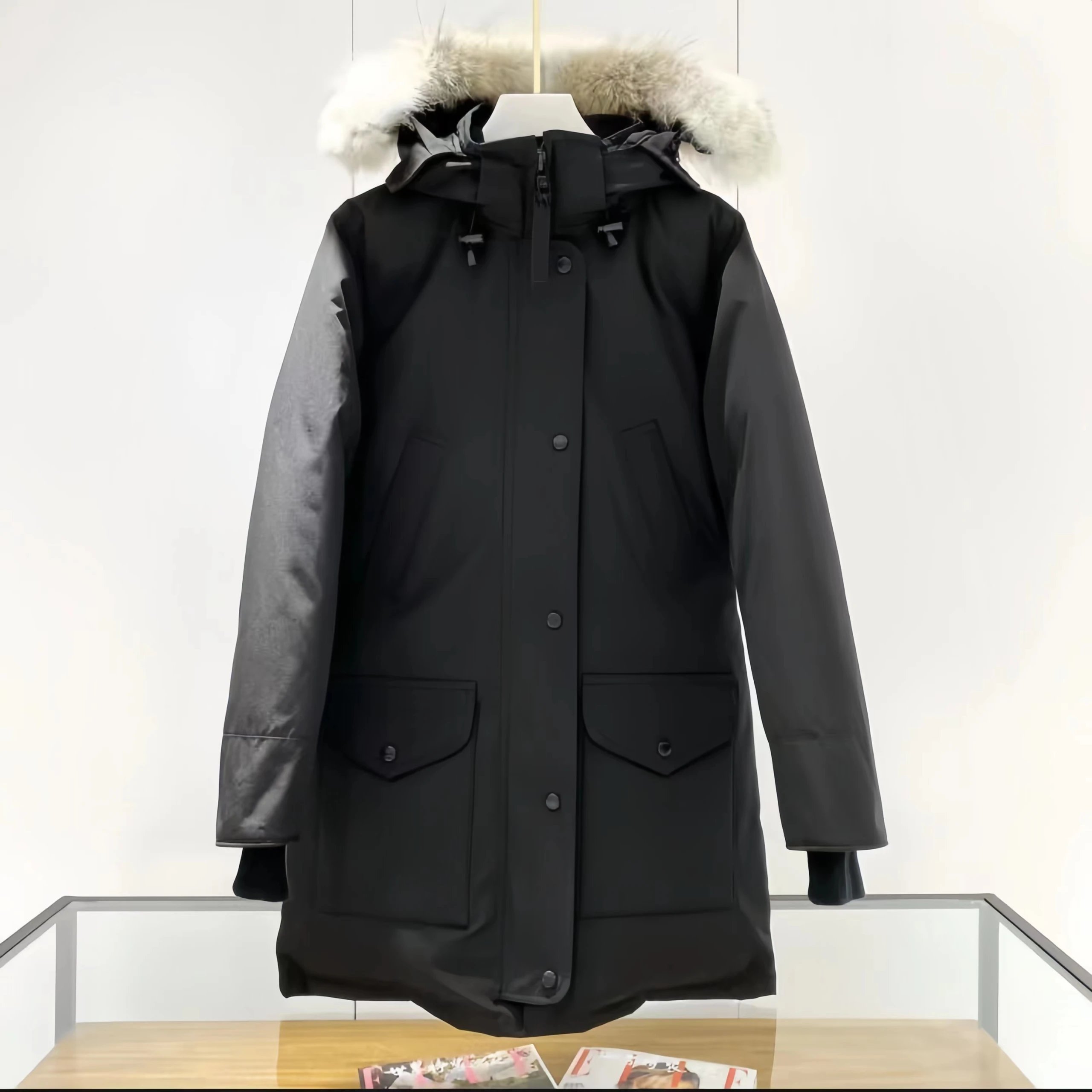 Trillium Wolf Fur Women's
