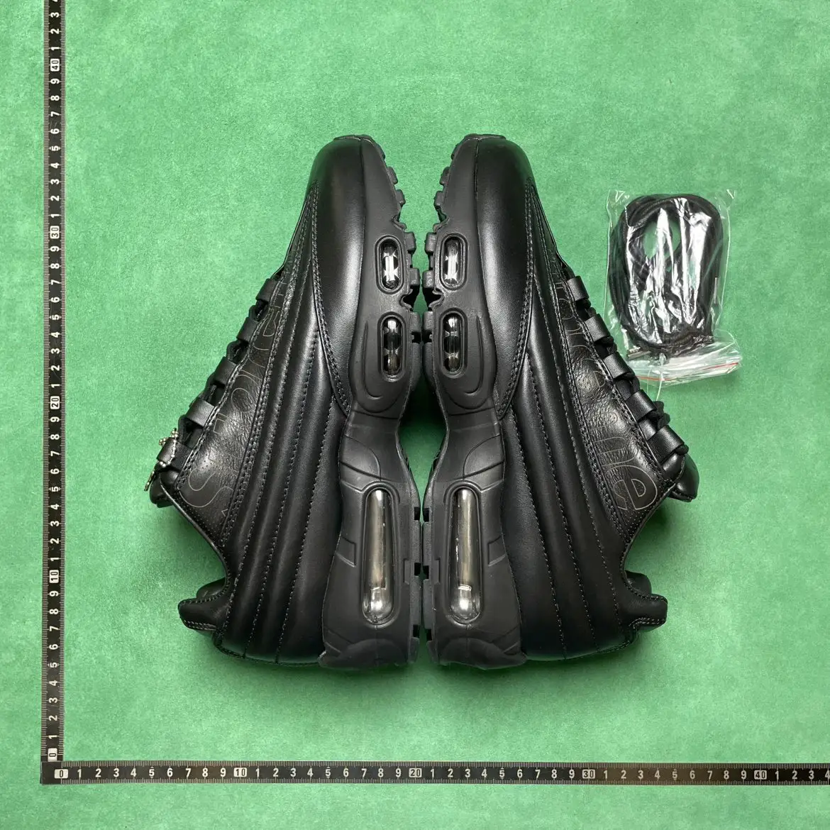 Nike Air Max Plus Black