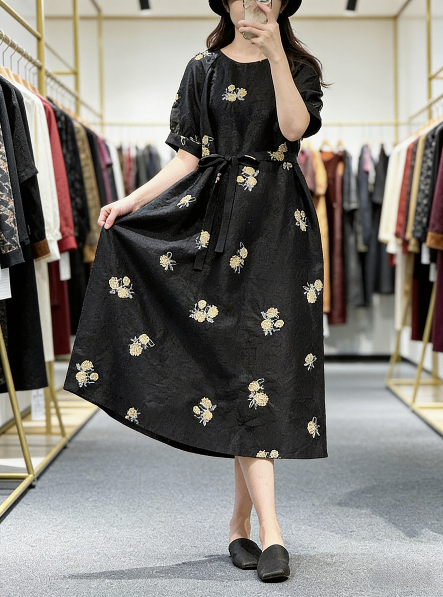 Luxurious Heavy-Duty Embroidery, Heavy Crepe Satin Embroidered Loose-Fitting Fashion Retro Elegant Dress for Women with Belt