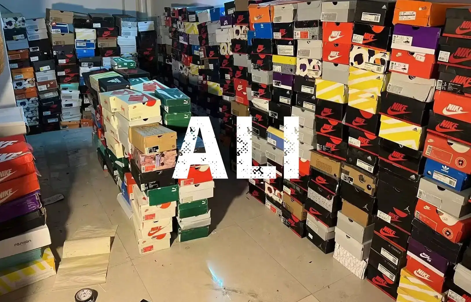 <DUMPS> NO REFUND AFI A4 Dun*ks B@pestar RANDOM (ALOT OF COLORWAYS)