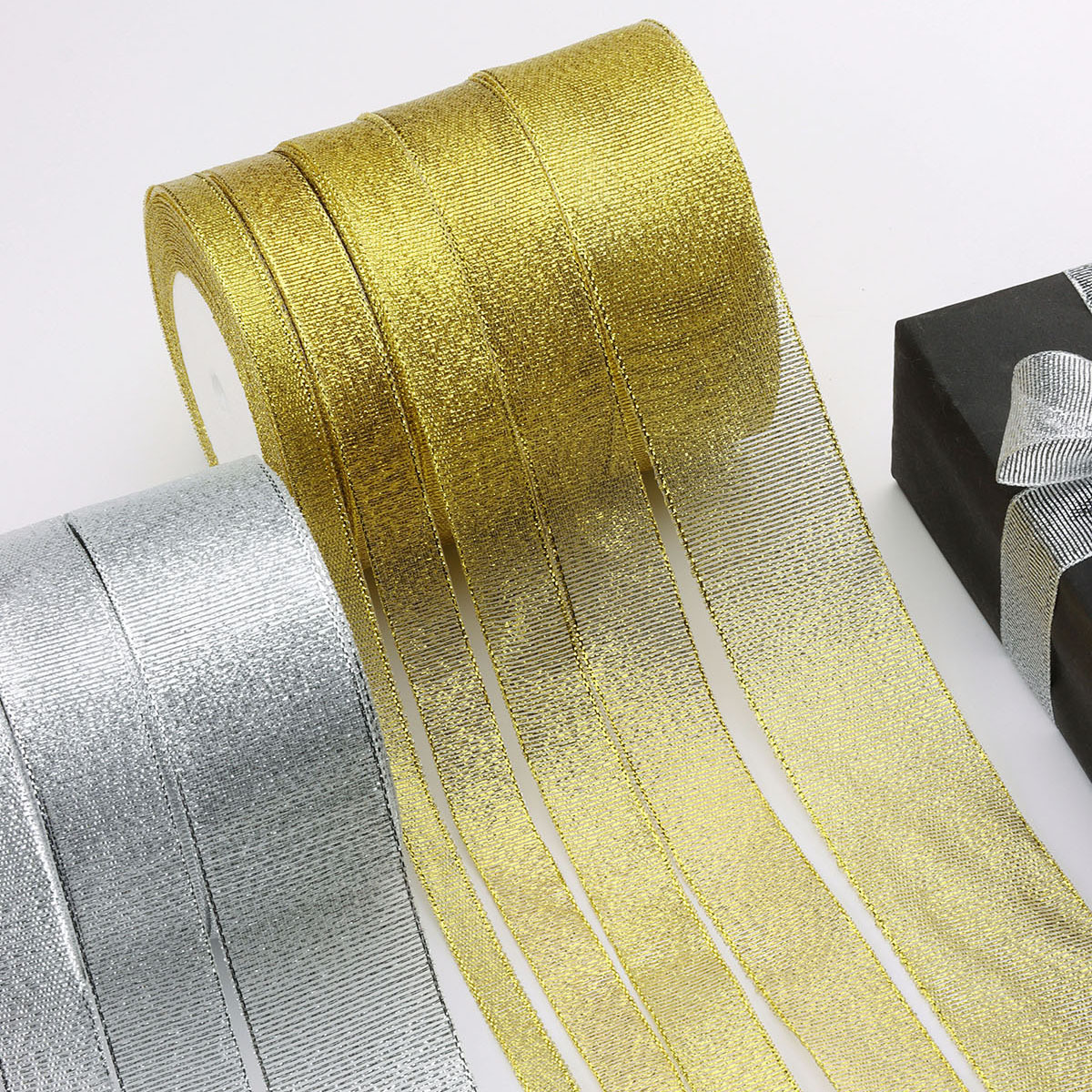 Factory honeysuckle with wedding decoration festive ribbon flower packaging baking gift birthday cake box ribbon