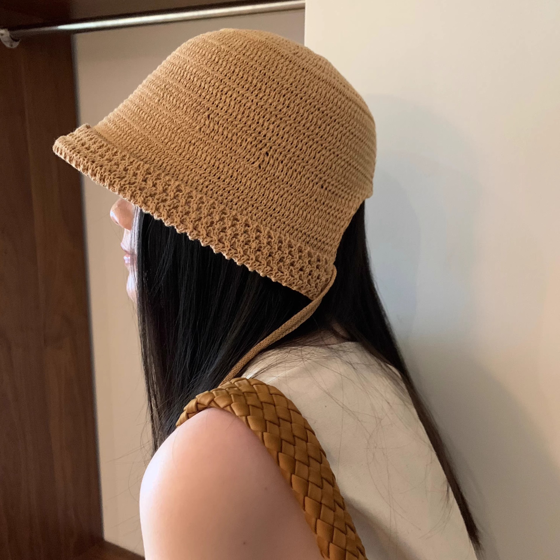 Japanese-Style Back-Slit Linen Lace-Up Straw Hat for Women, Spring and Summer Outing, Korean-Style Hollow-Out Sunshade, Face-Slimming, Artistic Fisherman Hat