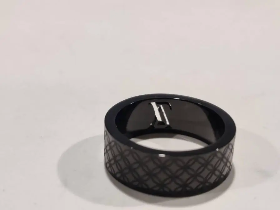 Full print hollow embossed printing ring ins the same style Xiaohong book recommended net red explosion couples must gift preferred!