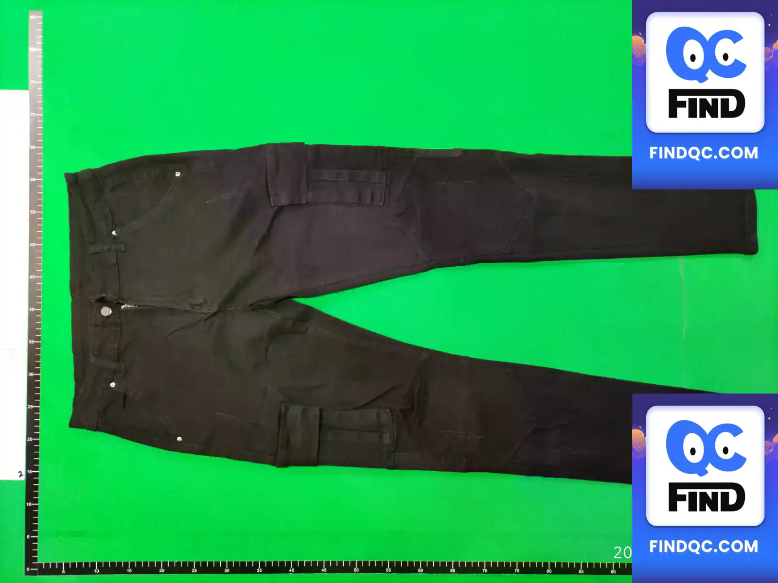 Men's black skinny cargo jeans