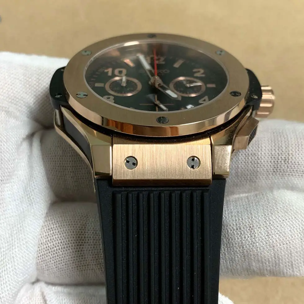 Watch with Stainless Steel Case 42.5mm, Equipped with Japanese Vk63 Quartz Movement, Rubber Strap, Mineral Glass