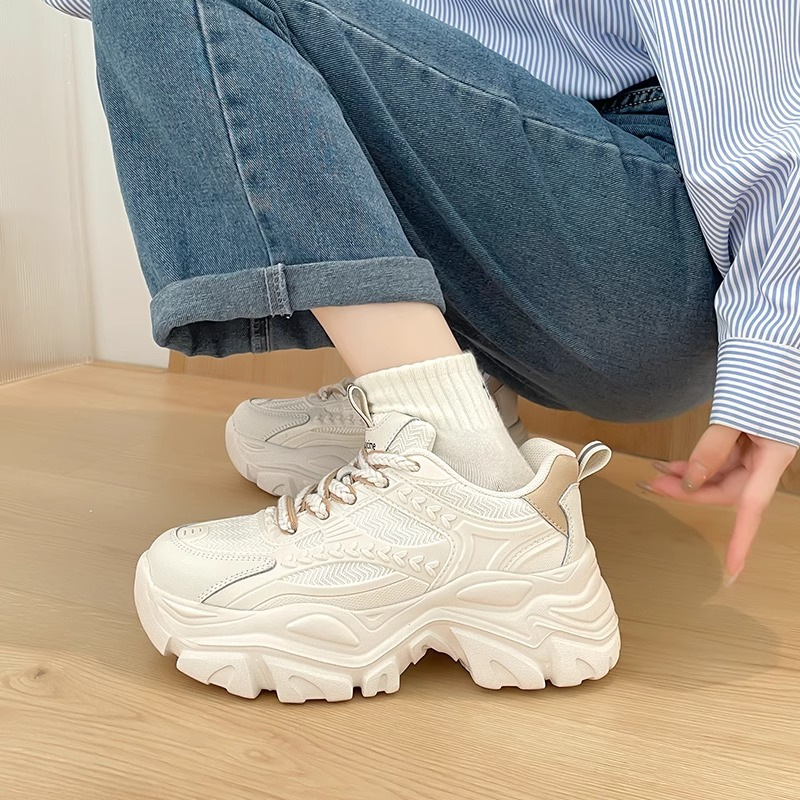 High-Appearance Versatile Dad Sneakers for Women, Trendy on Instagram, 2026 Spring and Autumn New Style, Internet Celebrity Height-Increasing Lightweight Sports Dad Sneakers for Women