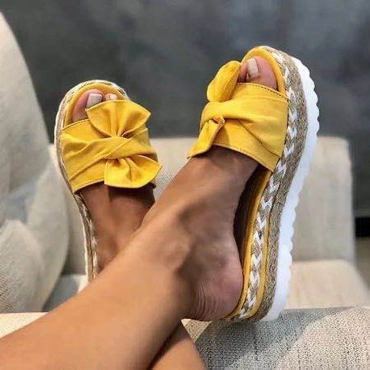 2020 Summer New Women's Slippers Platform Bottom Outdoor Adult Flat Heel Foreign Trade Large Size Sandals