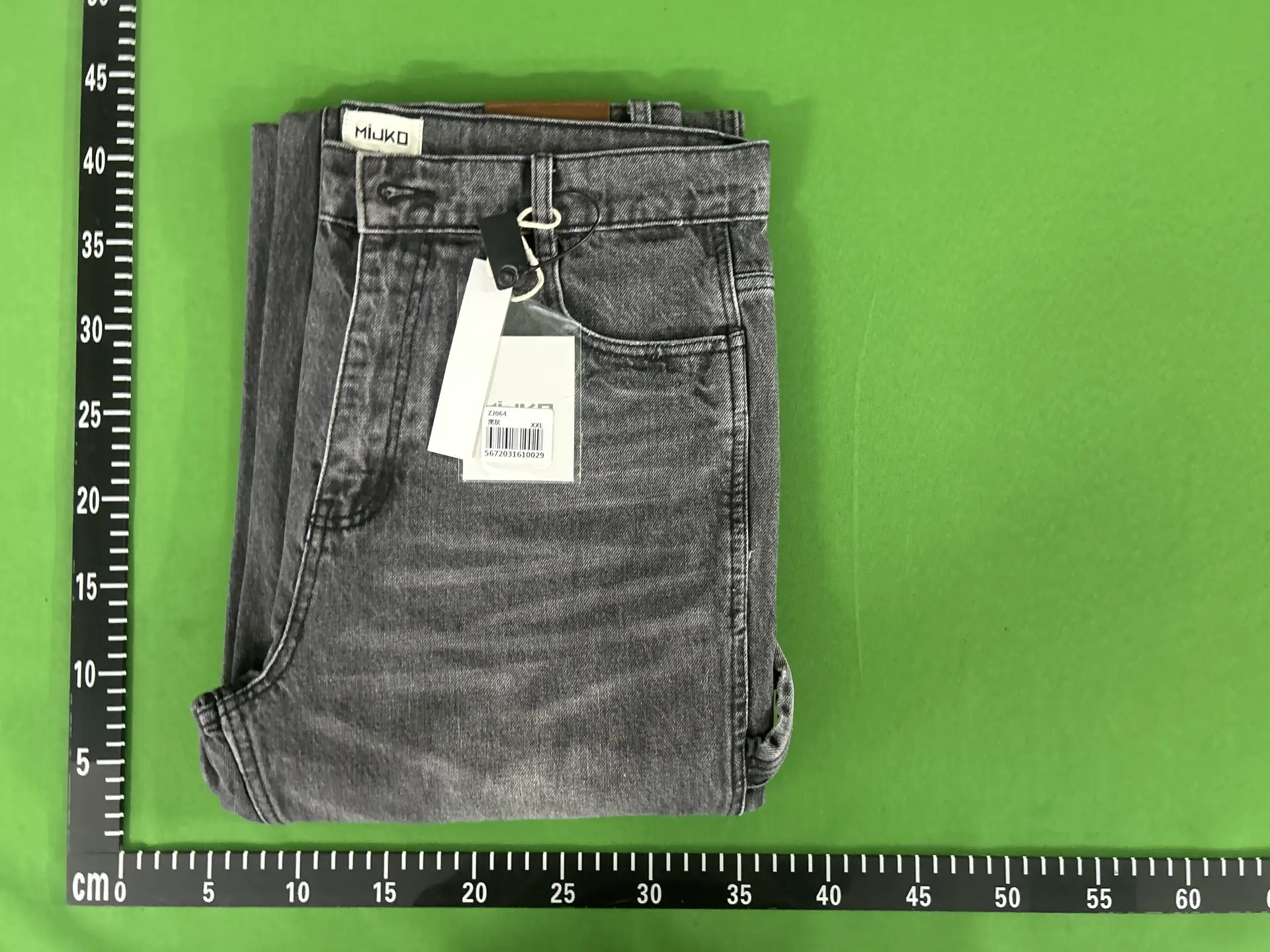 American Vibe Style Heavy Washed Black Gray Cow Washed Knife Cut Destroyed Distressed Whiskers Jeans Flared Pants for Men