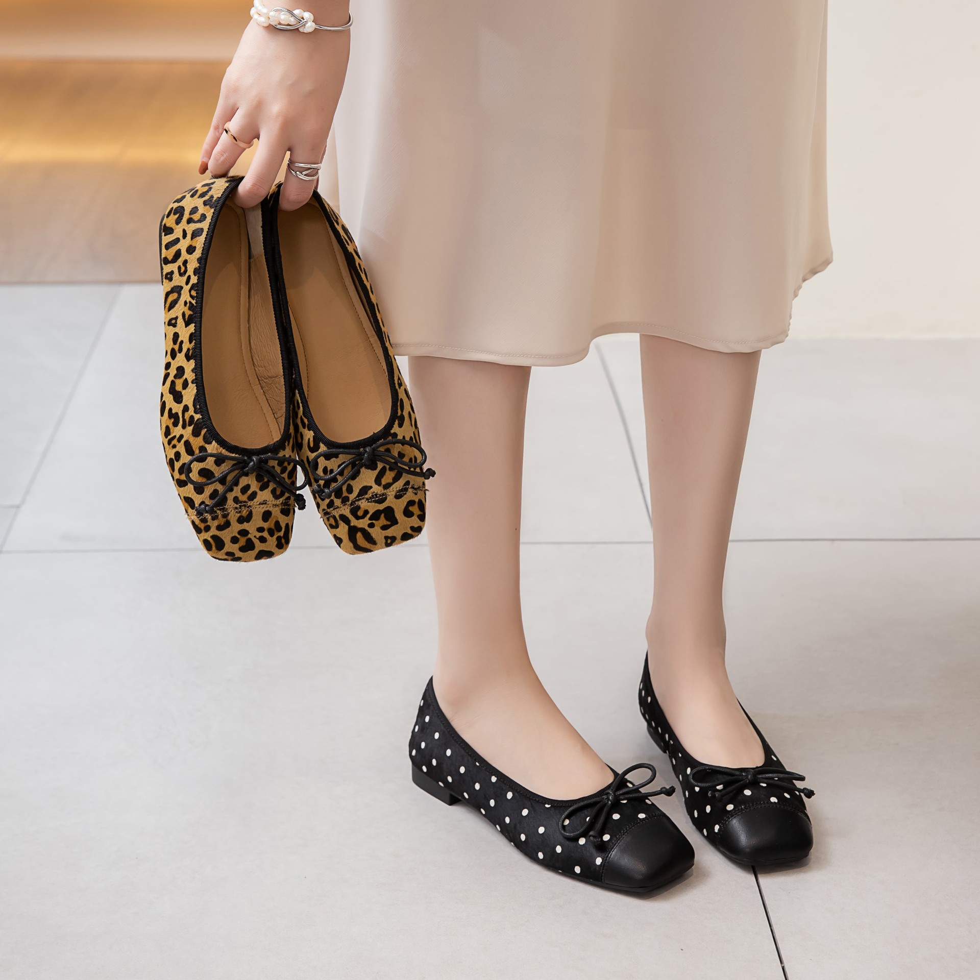 2026 New Korean Style Retro Leopard Print Bow Round-Toe Ballet Shoes for Women, French Style Versatile Shallow Mouth Single Shoes