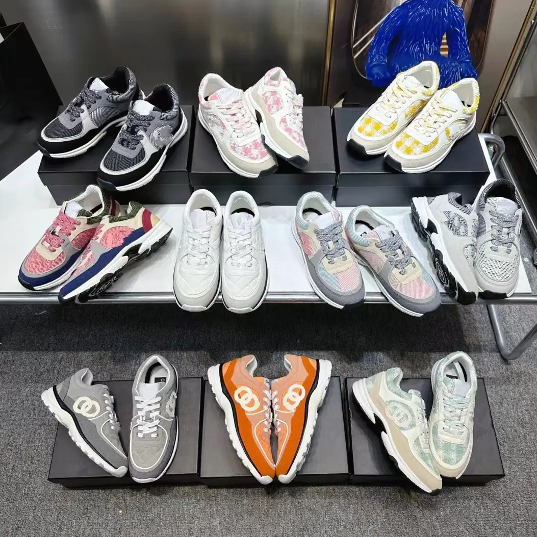 A piece of hair 2024 black and white classic sneakers small perfume style panda colorful casual shoes low gang thick bottom daddy shoes