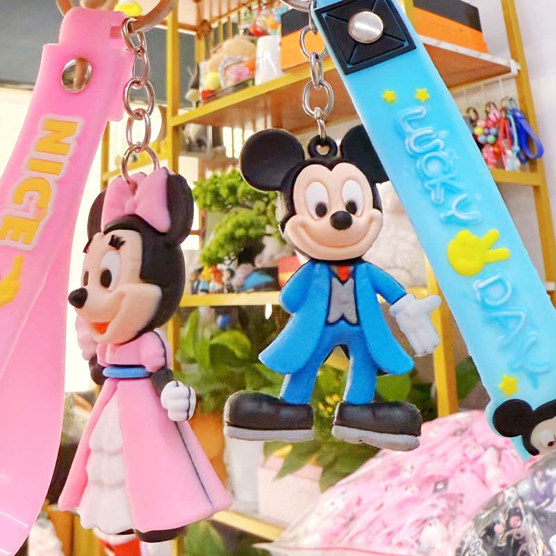 Classic Cartoon Large Three-Dimensional Doll Keychain Pendant Car Bag Pendant 2 Yuan Store Supply Small Gift