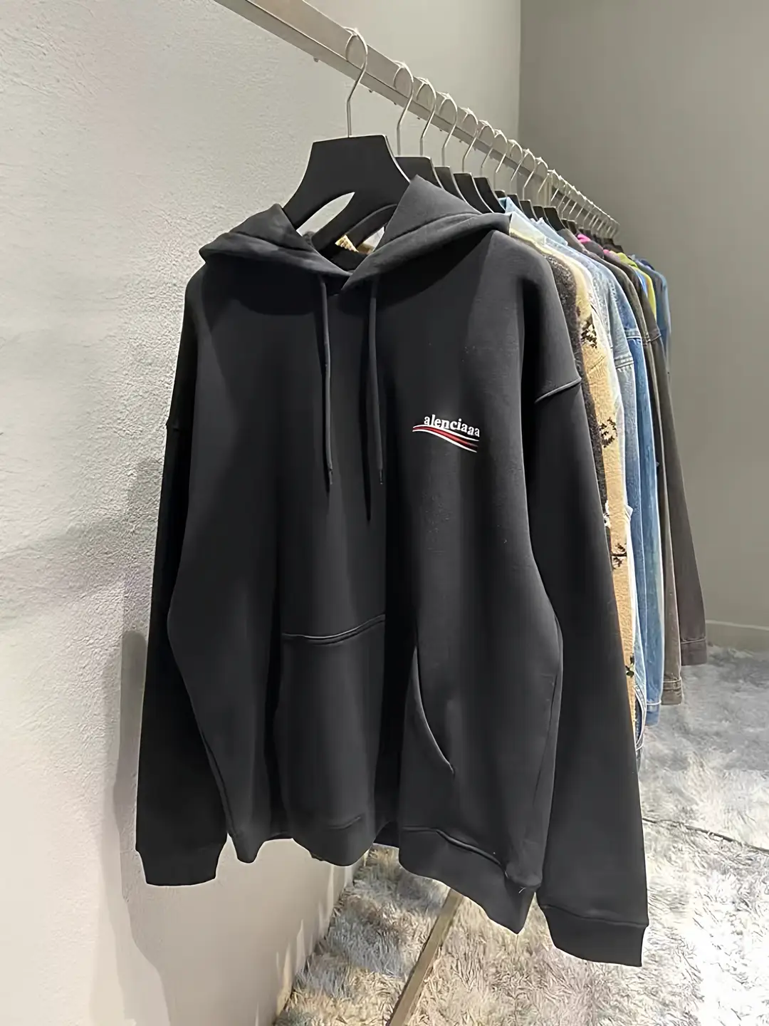 Top of the line version! Paris classic cola logo printed hooded sweatshirt for men and women, loose cotton pullover for autumn and winter