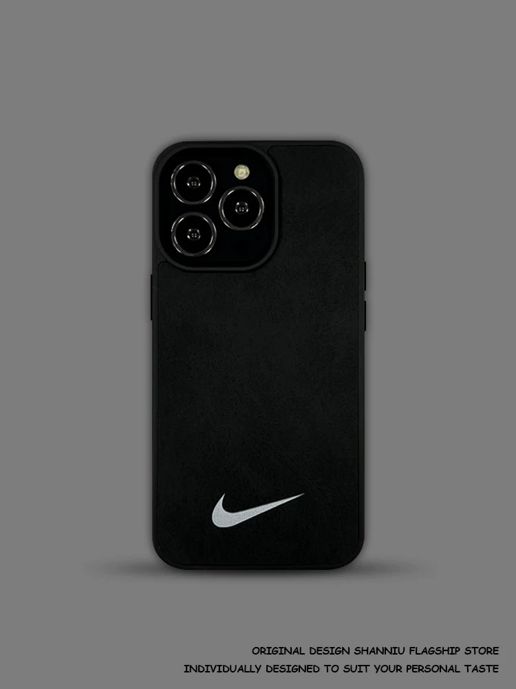 European and American Original Trendy Brand Small Hook Iphone16Pro Max Mobile Phone Case Suede Leather 15Pro Suitable for Apple 14Pro Fashion Couple 13P Stylish Male Retro 12 Large Hole Anti-Fall Protective Cover
