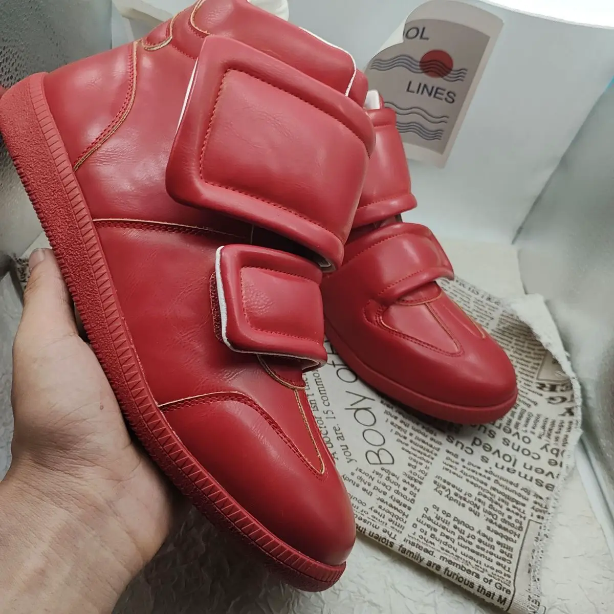 In-Stock Popular Foreign Trade Flat High-Top Martin Boots Round Toe Classic Velcro Fashion Versatile Couple Style German Training Shoes