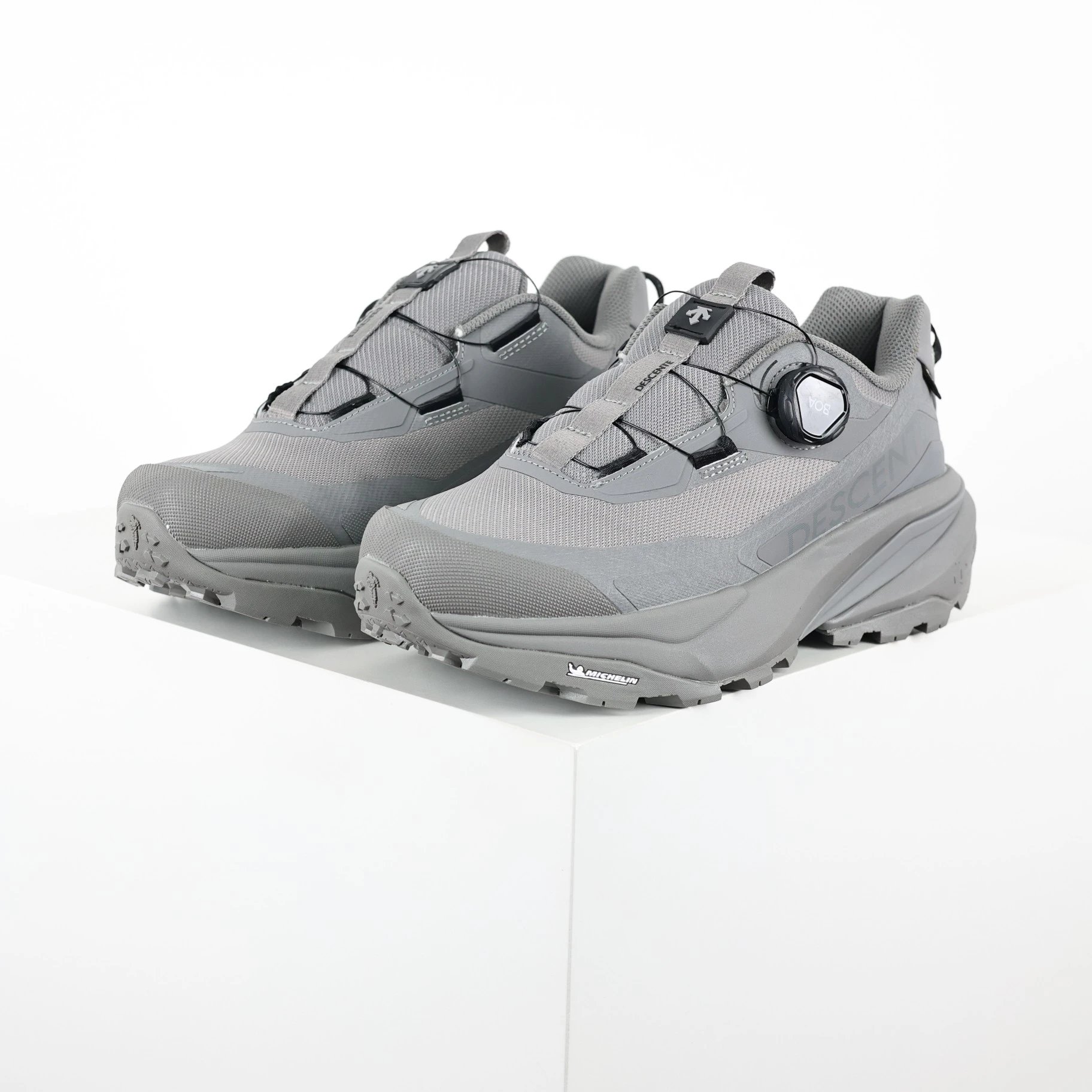 G440360 [original company SNOW TREKLITE BOA Michelin sole outdoor shoes a pedal low-top urban commuter casual shoes for men and women with all gray] large factories produce one-to-one development of correct insoles hot all-net items without shoelace sock cover design, wear
